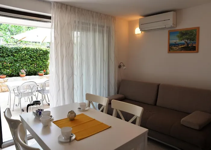 Apartament Palma & Pino Cres
