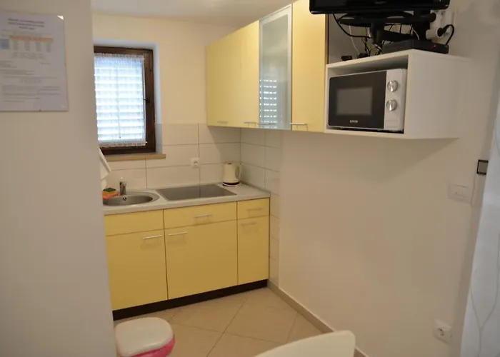 Palma & Pino Cres