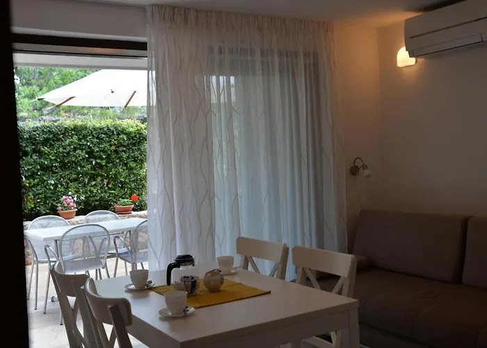 Palma & Pino Apartament Cres